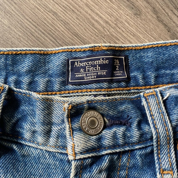Abercrombie & Fitch Denim Shorts - Picture 4 of 7